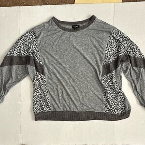 Oversized GiGio Long sleeve pull over large